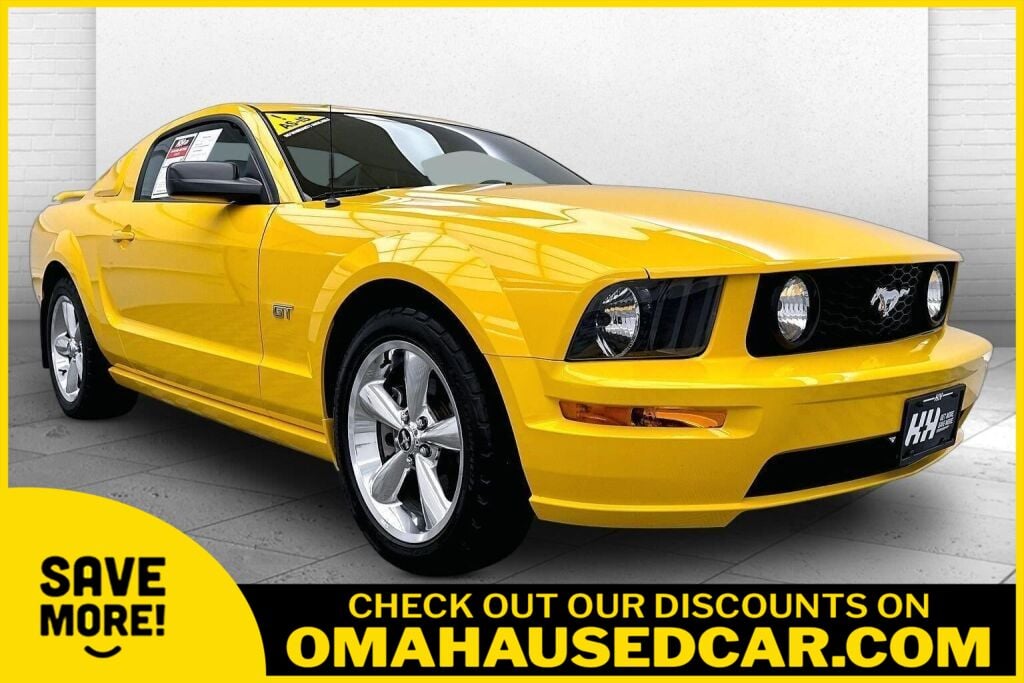 2006 Ford Mustang Coupe Rear-Wheel Drive