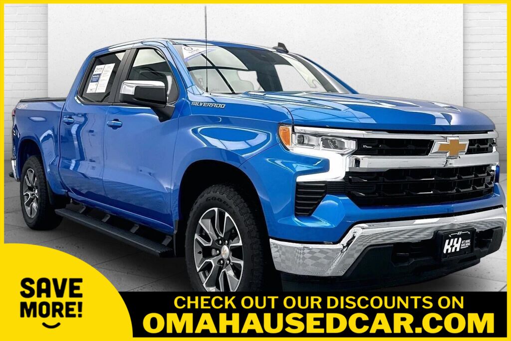 Riptide Blue Metallic 2025 Chevrolet Silverado 1500 Pickup Truck Four-Wheel Drive 8-Speed Automatic