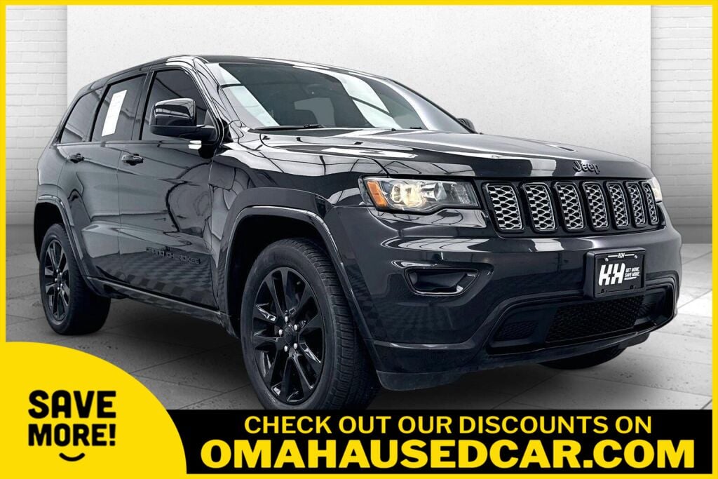 Diamond Black Crystal Pearlcoat 2017 Jeep Grand Cherokee SUV / Crossover Four-Wheel Drive 8-Speed Automatic