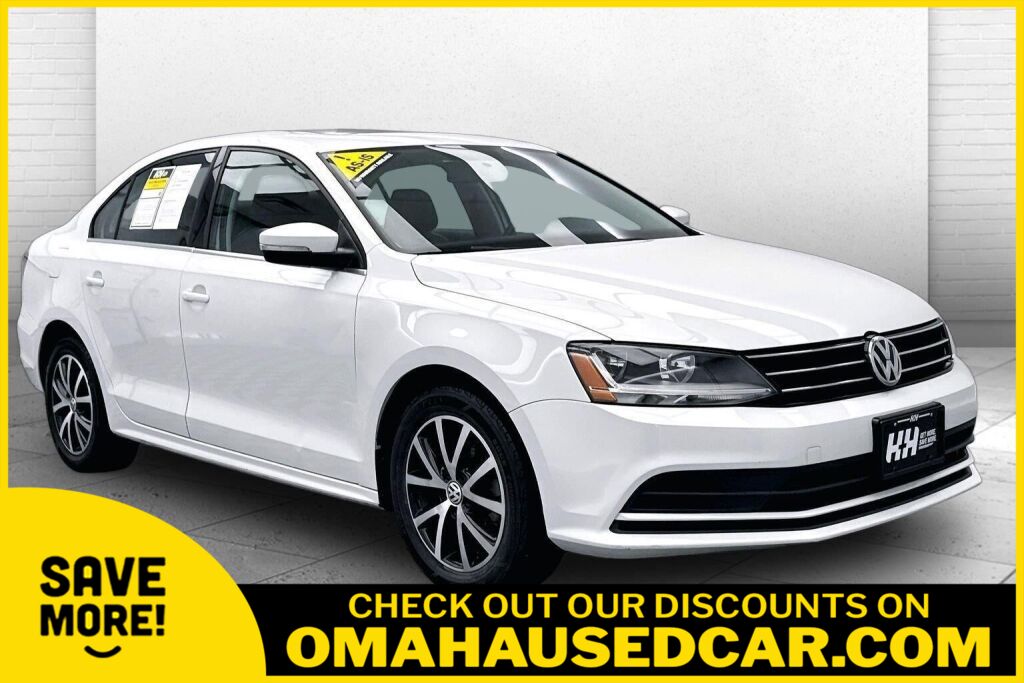 Pure White 2017 Volkswagen Jetta Sedan Front-Wheel Drive Manual