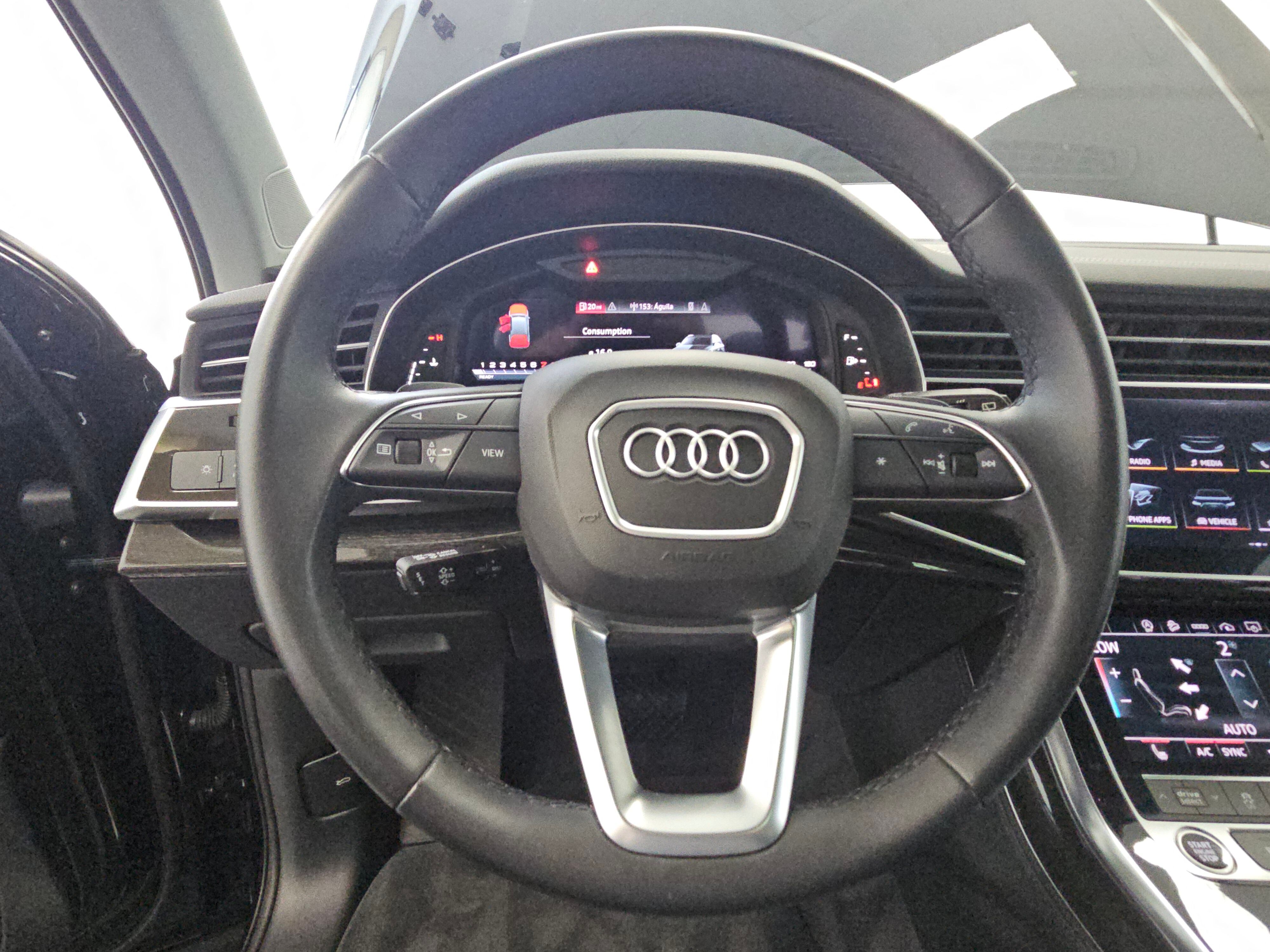 2023 Audi Q7 55 Premium Plus photo 6