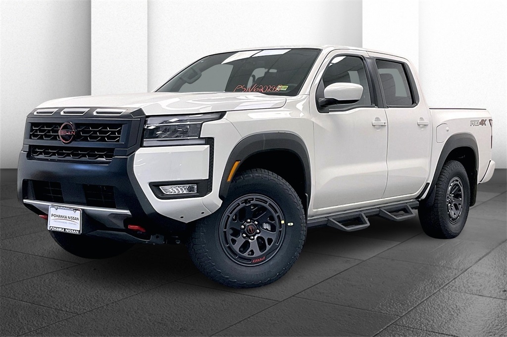 2025 Nissan Frontier PRO-4X photo 2