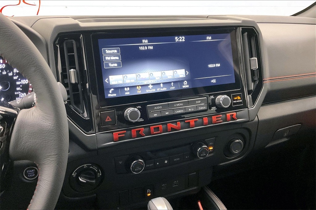 2025 Nissan Frontier PRO-4X photo 5