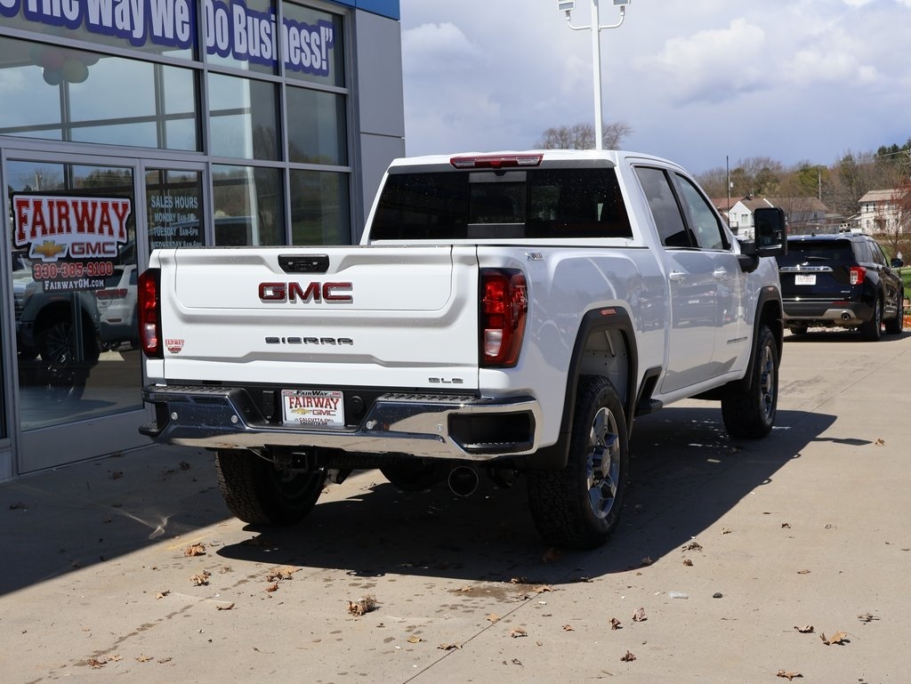 2025 Gmc Sierra 2500 HD SLE photo 3