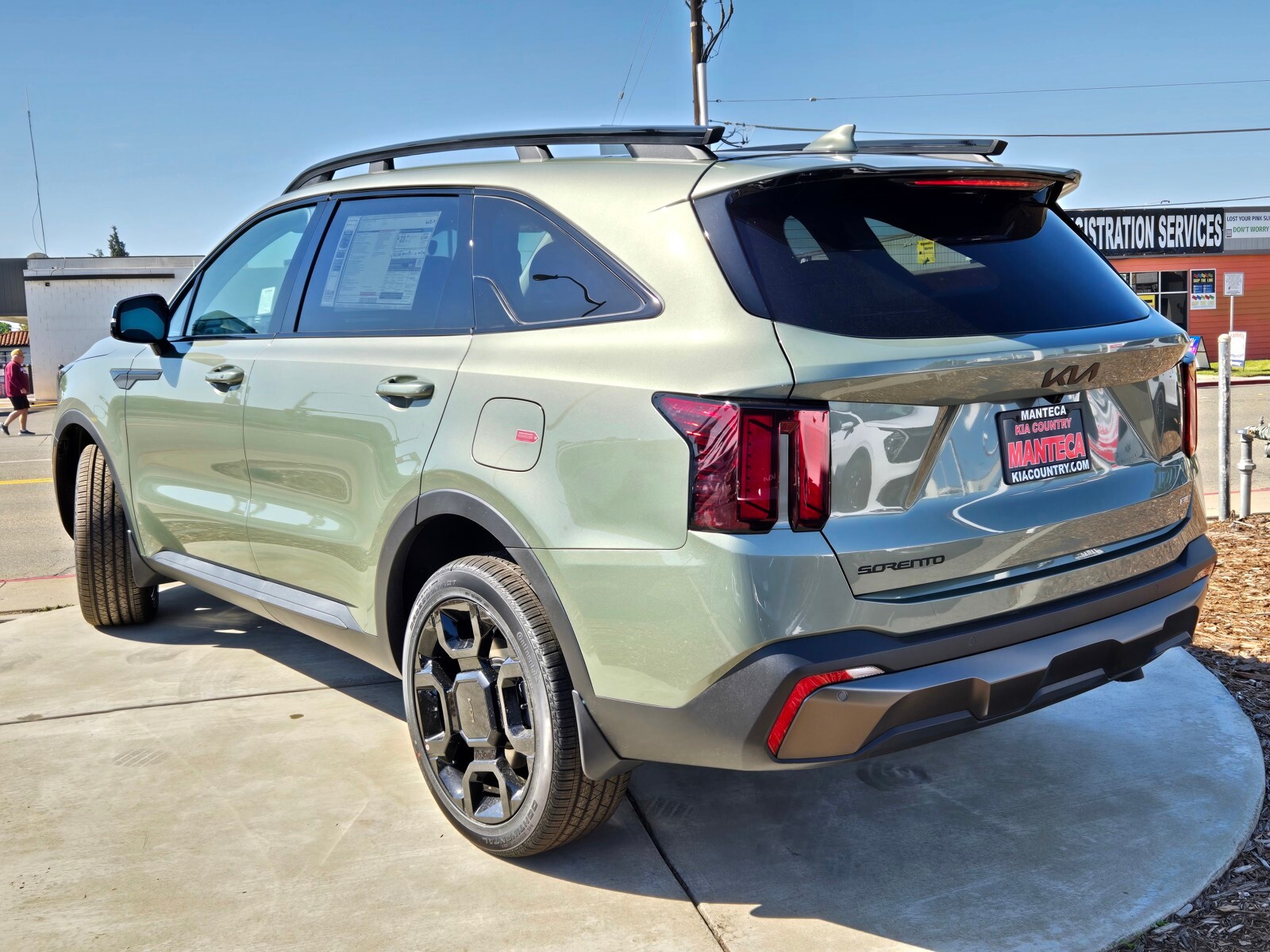 2025 Kia Sorento X-Line EX photo 2