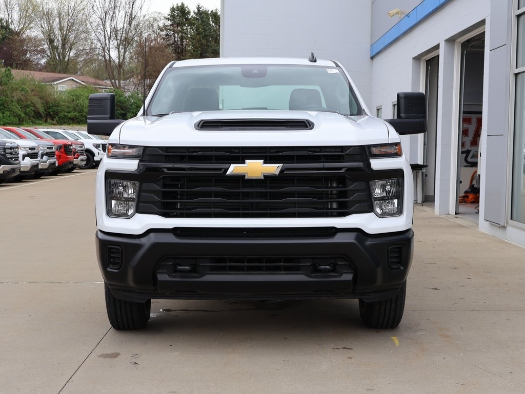 2025 Chevrolet Silverado 2500HD Work Truck photo 4