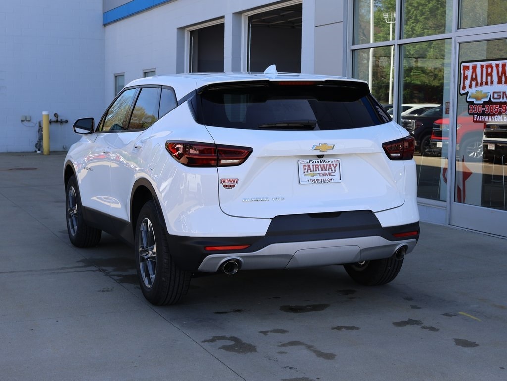 2025 Chevrolet Blazer 2LT photo 6