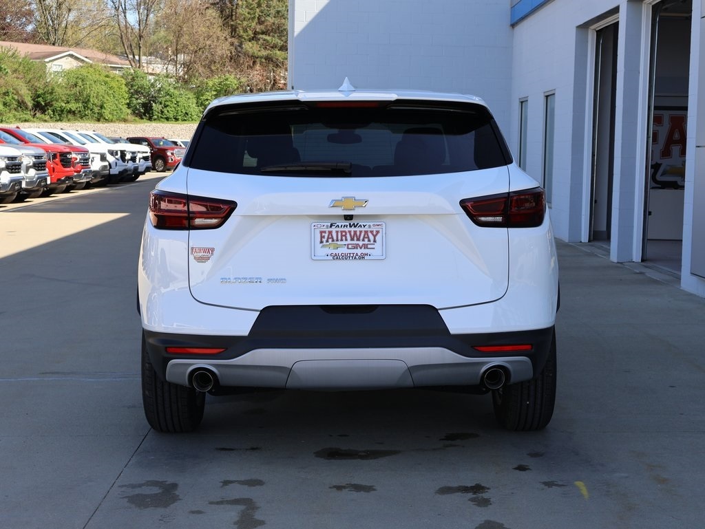 2025 Chevrolet Blazer 2LT photo 7