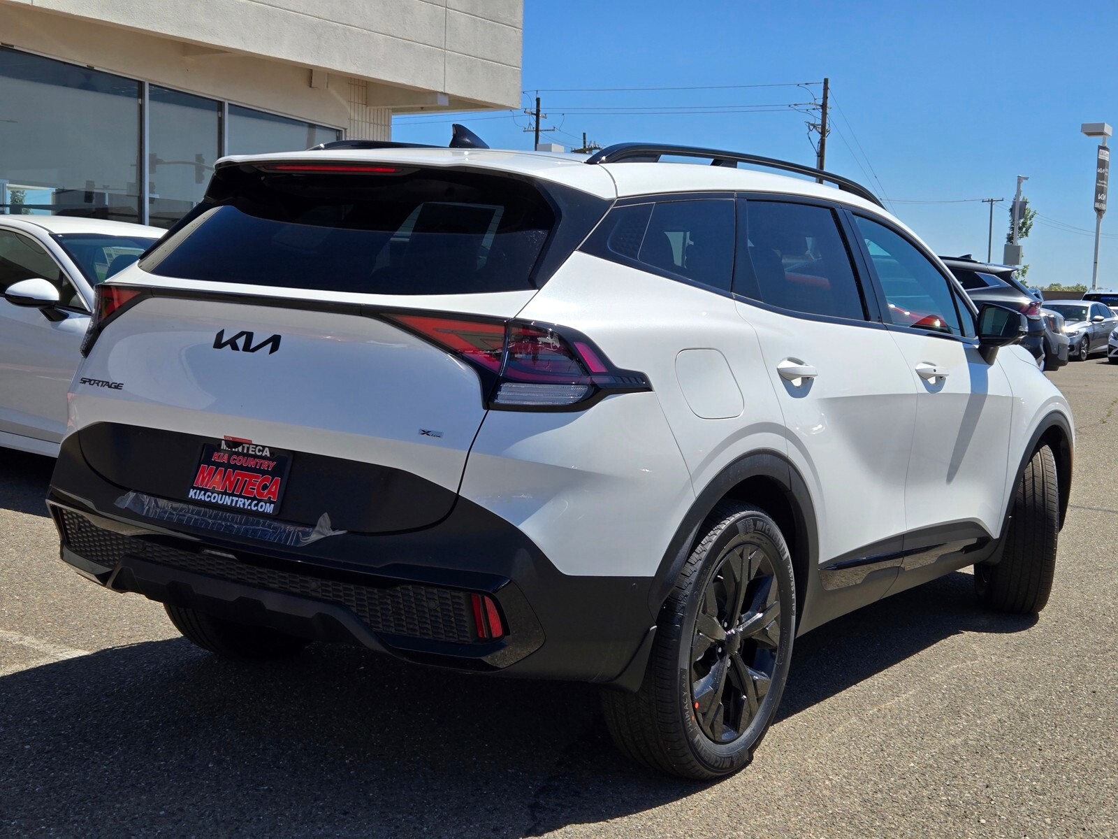 2025 Kia Sportage Plug-In Hybrid X-Line Prestige photo 2