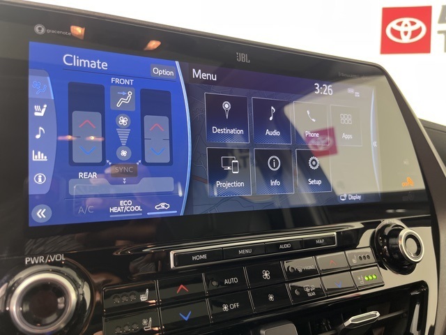 2022 Toyota Highlander Limited photo 2