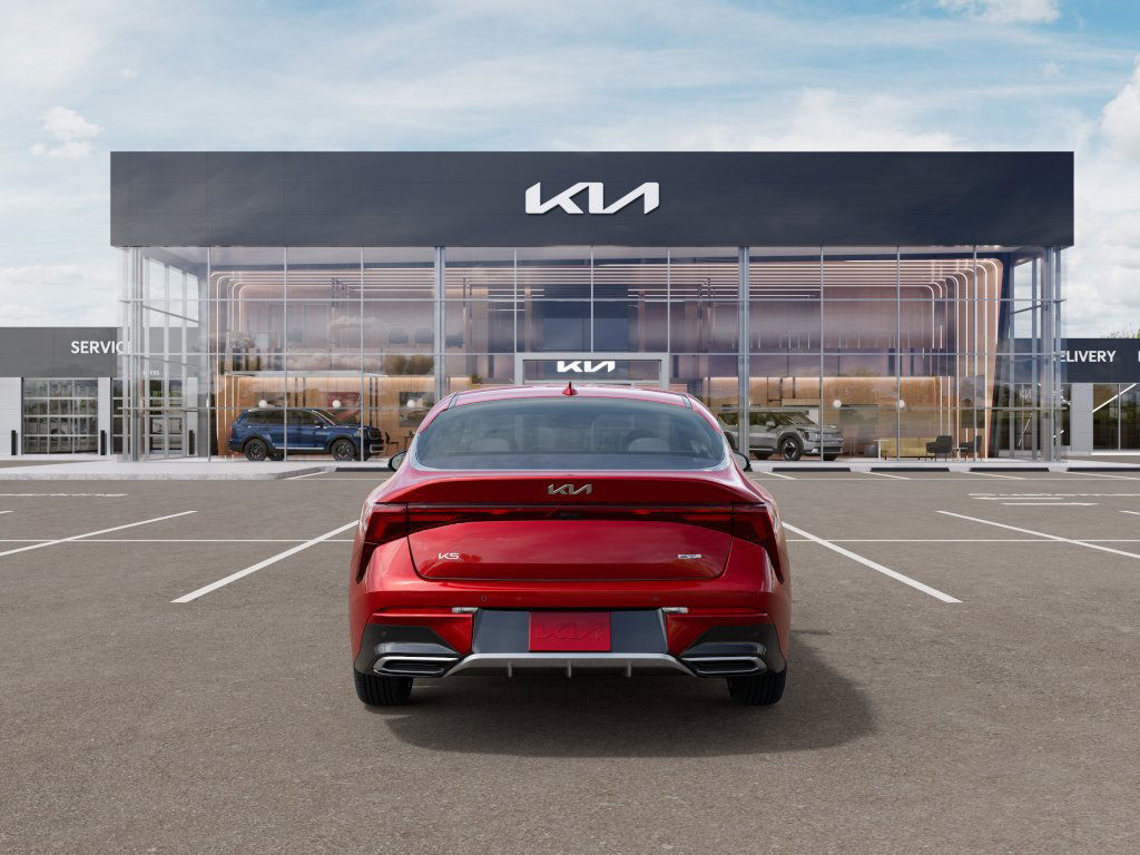 2025 Kia K5 GT-Line photo 4