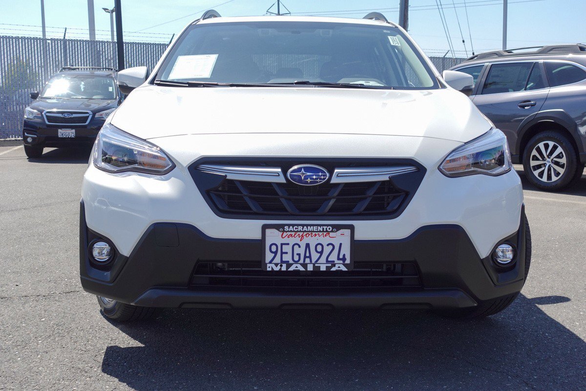 2023 Subaru Crosstrek Limited photo 2