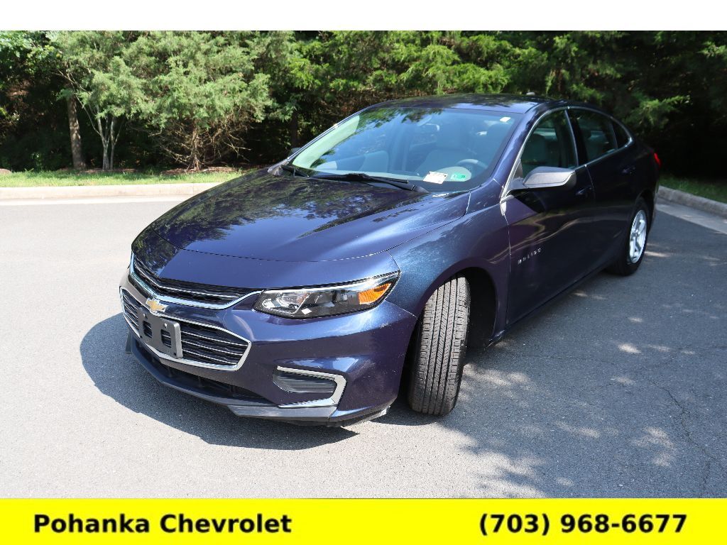 2018 Chevrolet Malibu LS photo 3