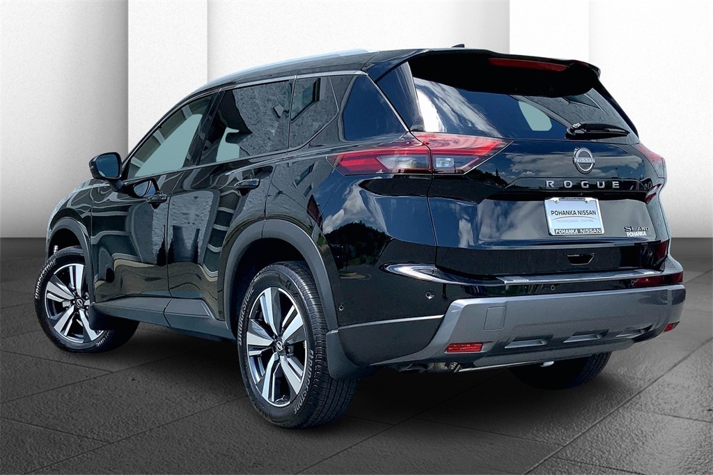 2025 Nissan Rogue SL photo 3