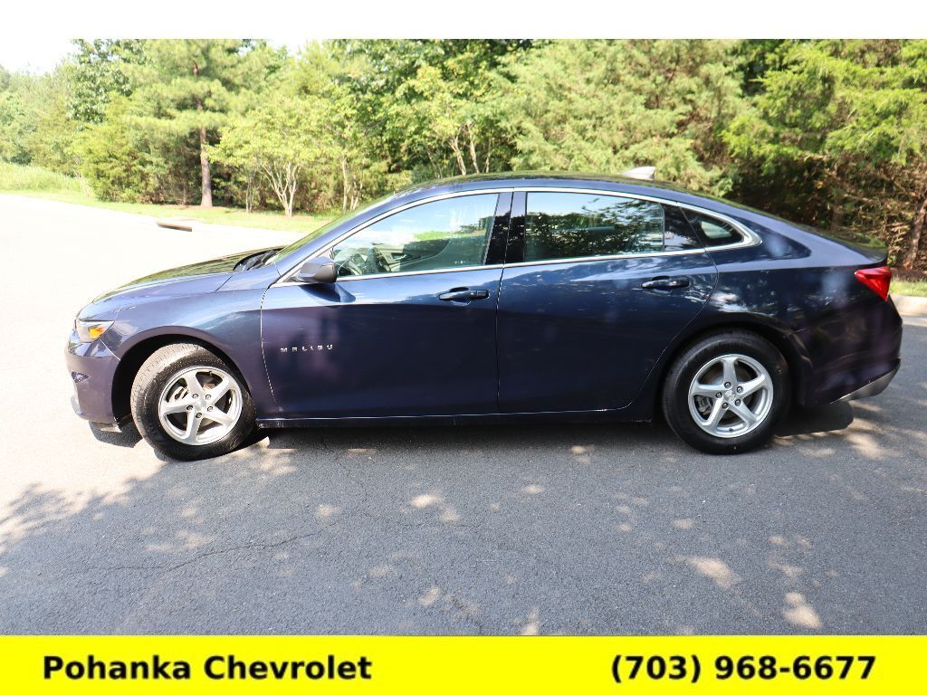 2018 Chevrolet Malibu LS photo 4