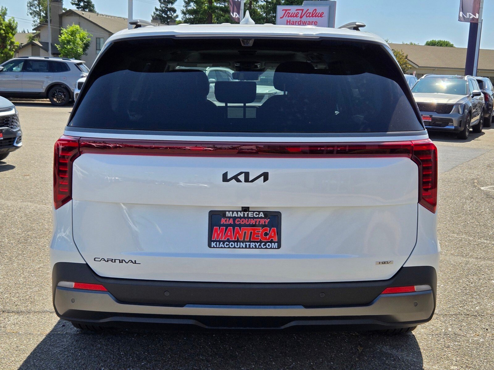 2026 Kia Carnival SX Prestige photo 3