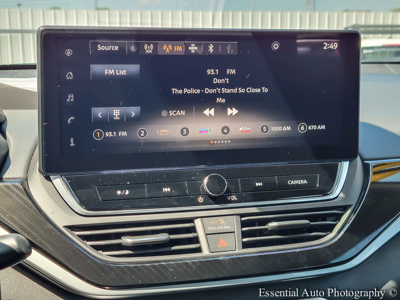 2025 Nissan Altima SR photo 4