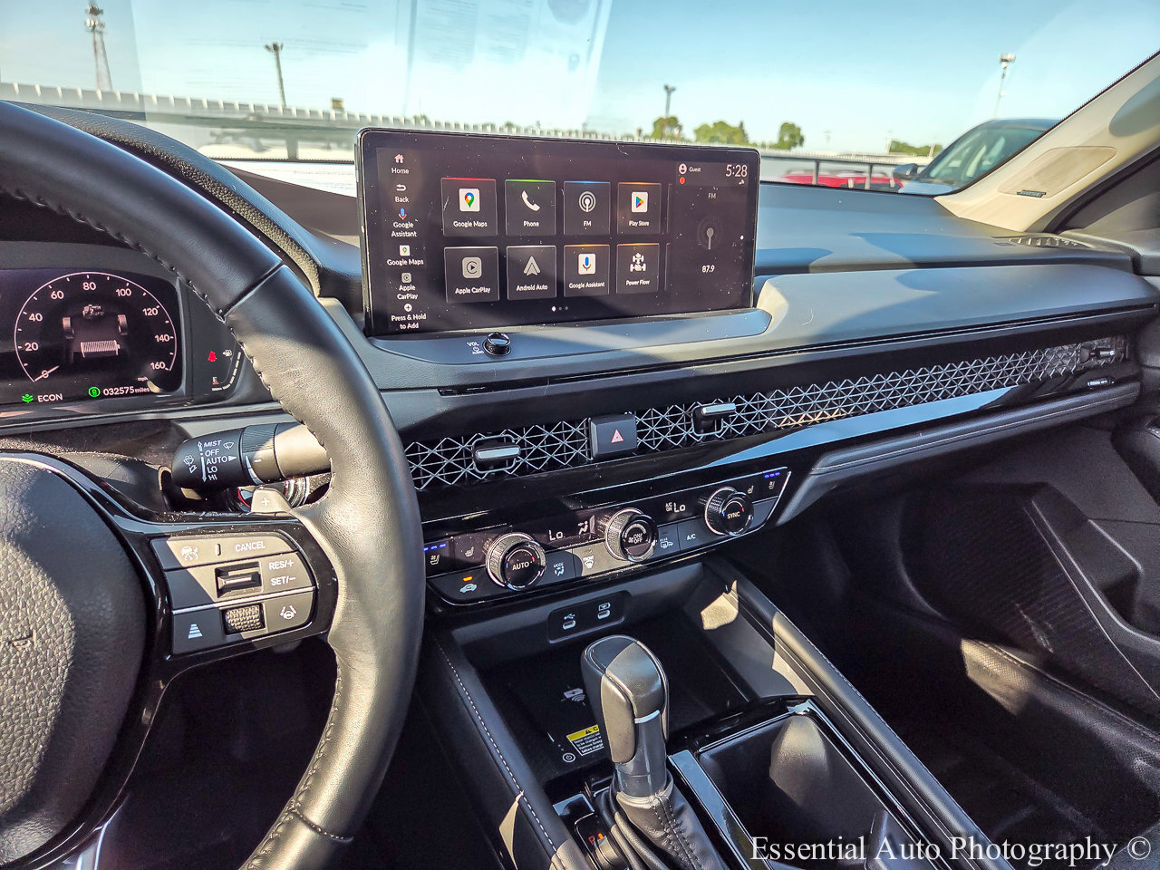 2023 Honda Accord Hybrid Touring photo 4