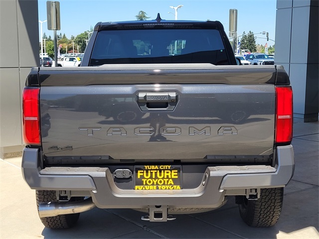2025 Toyota Tacoma TRD Off-Road photo 3