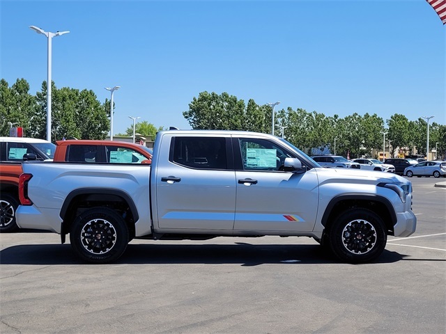 2025 Toyota Tundra SR5 photo 3