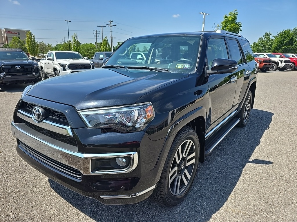 2018 Toyota 4Runner Limited photo 3