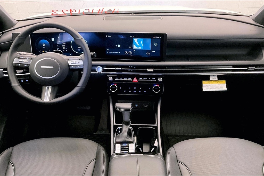 2025 Hyundai Santa Cruz XRT photo 2