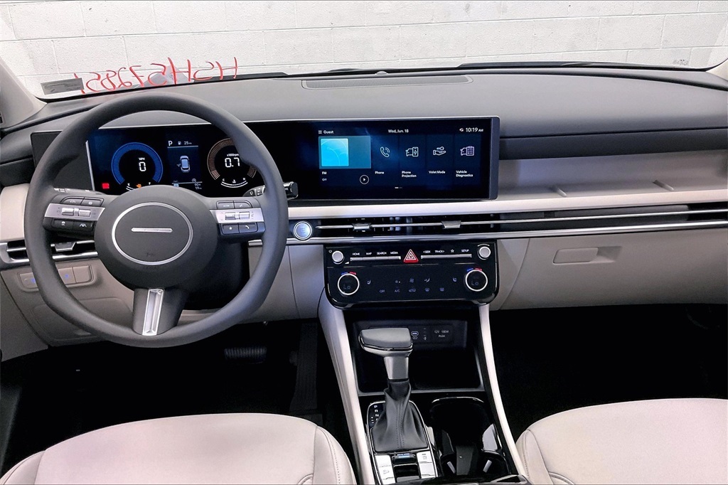 2025 Hyundai Tucson SEL photo 2