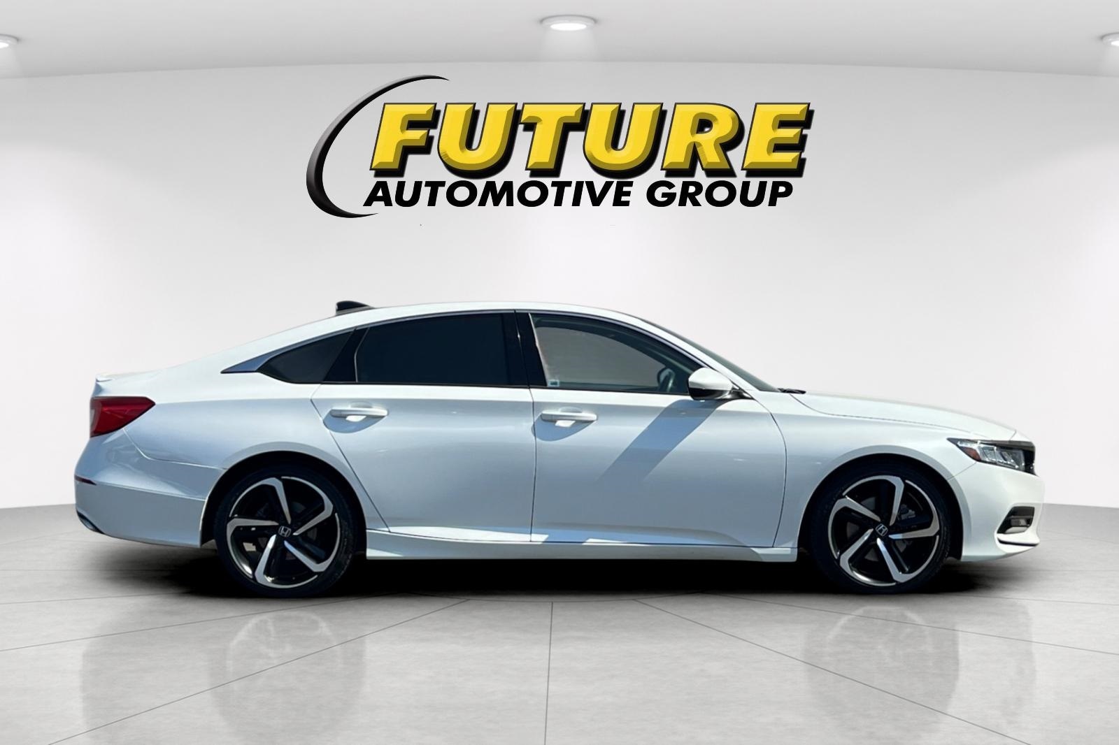 2019 Honda Accord Sport 1.5T photo 2