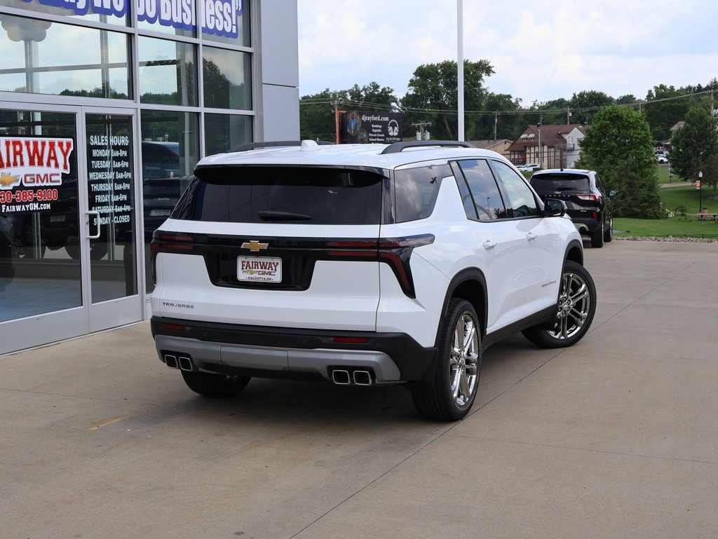 2025 Chevrolet Traverse photo 10