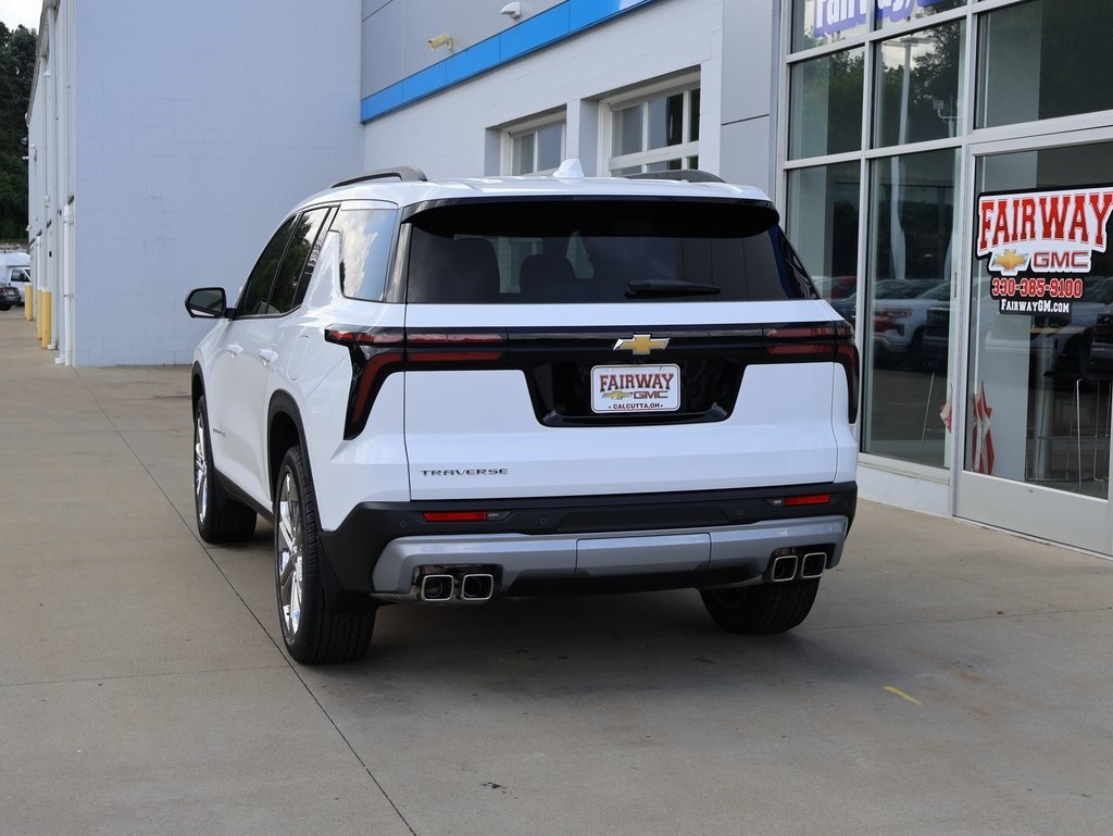 2025 Chevrolet Traverse photo 6
