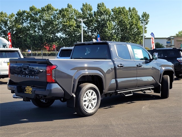 2025 Toyota Tacoma SR5 photo 4