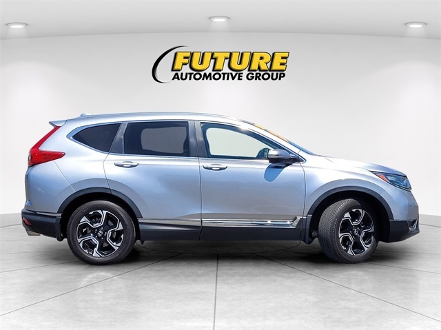 2018 Honda CR-V Touring photo 3