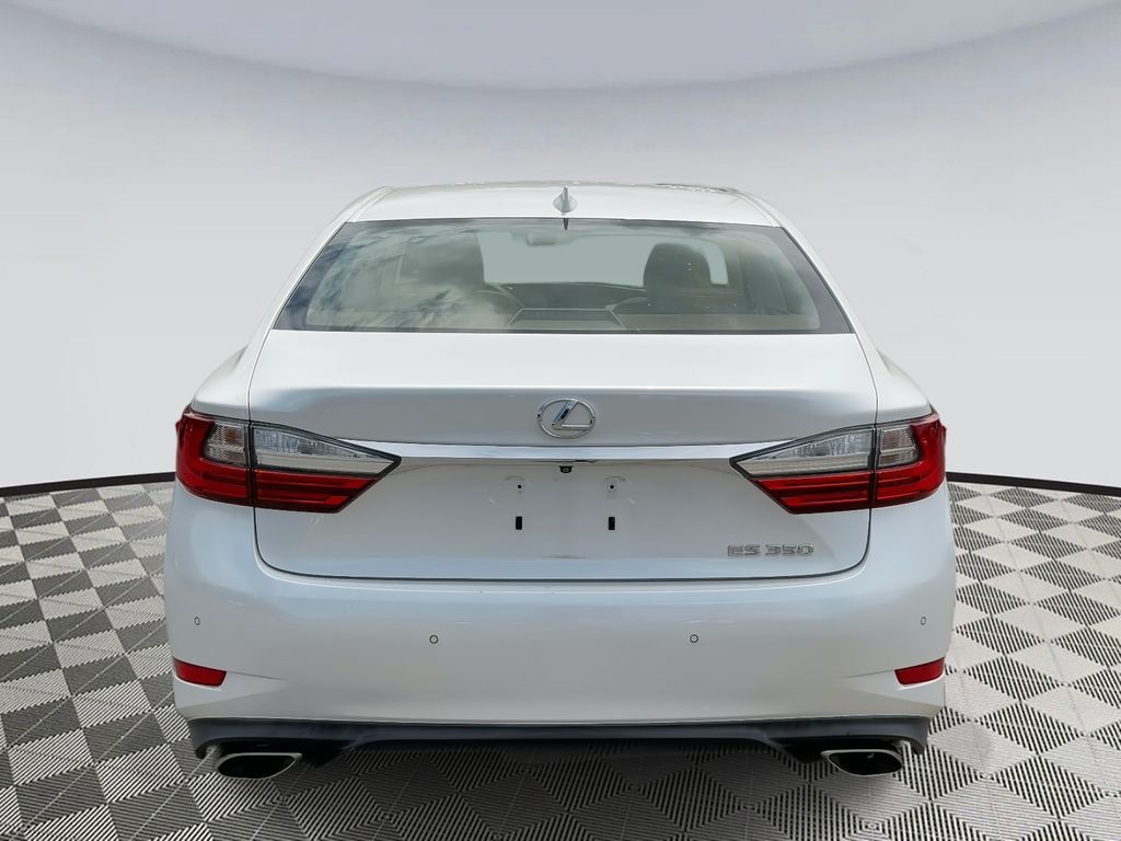 2017 Lexus ES 350 Base photo 3