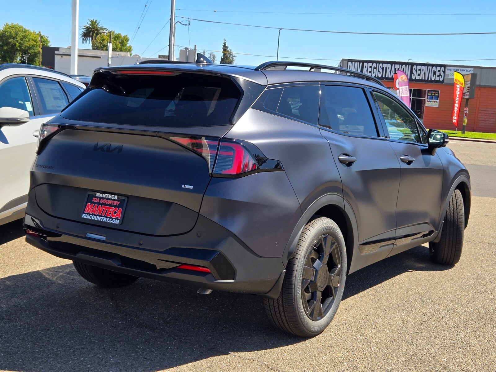 2026 Kia Sportage X-Line photo 4