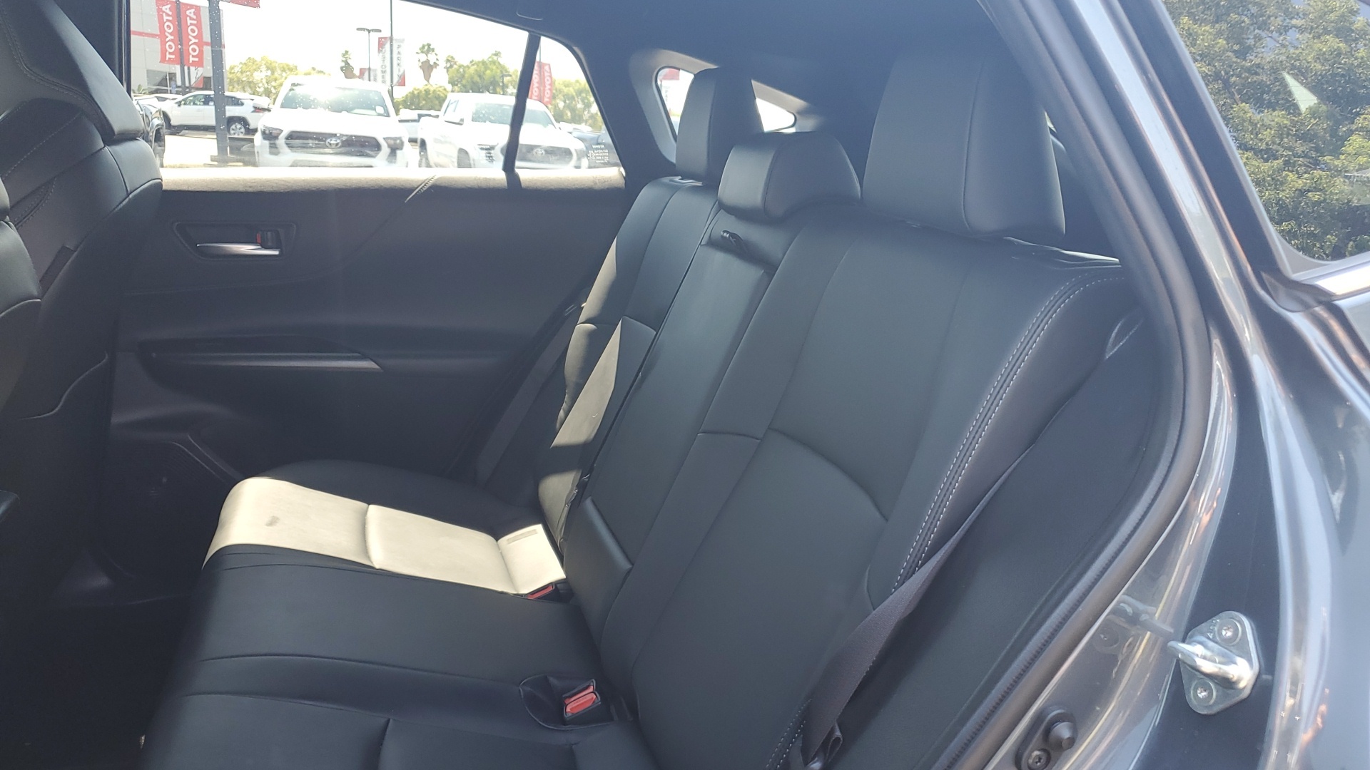 2024 Toyota Venza XLE photo 10