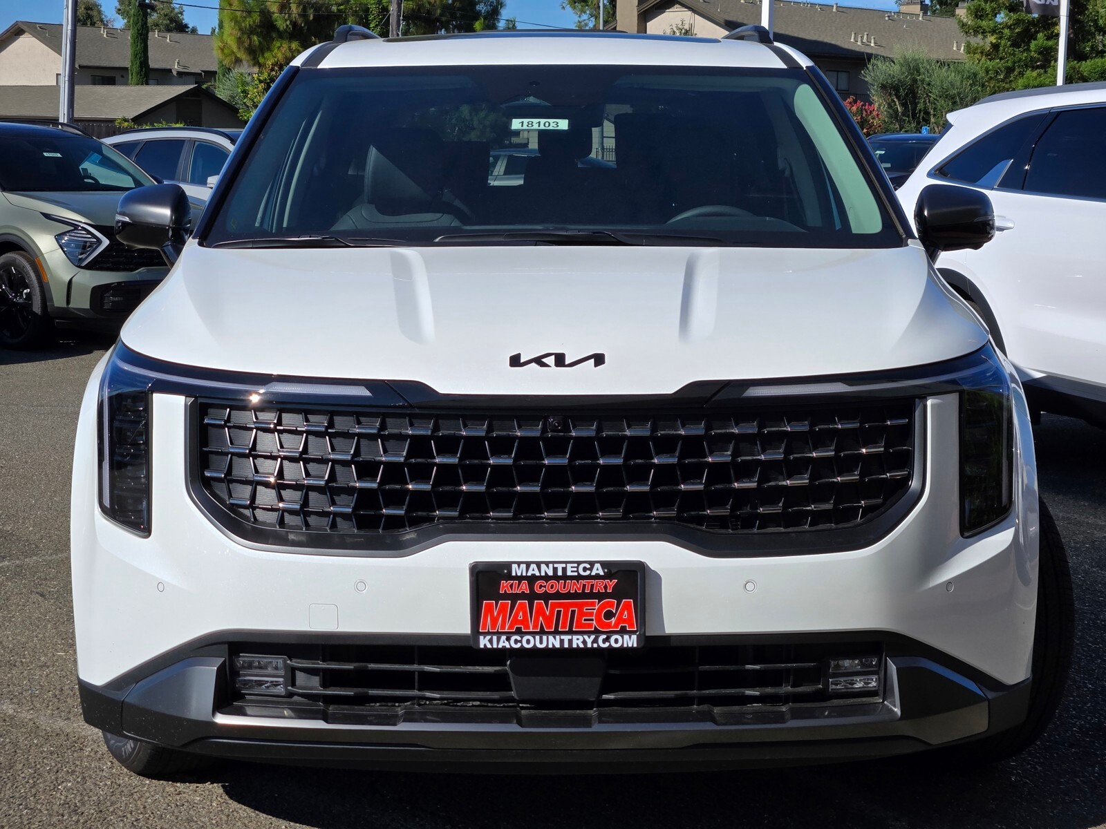 2026 Kia Carnival SX Prestige photo 2