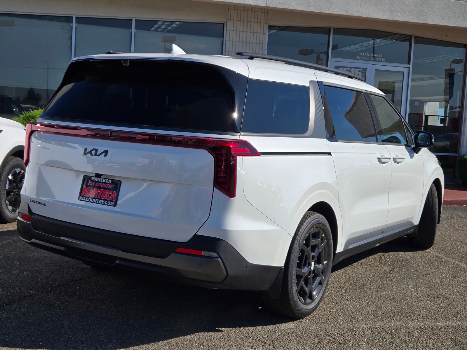 2026 Kia Carnival SX Prestige photo 4