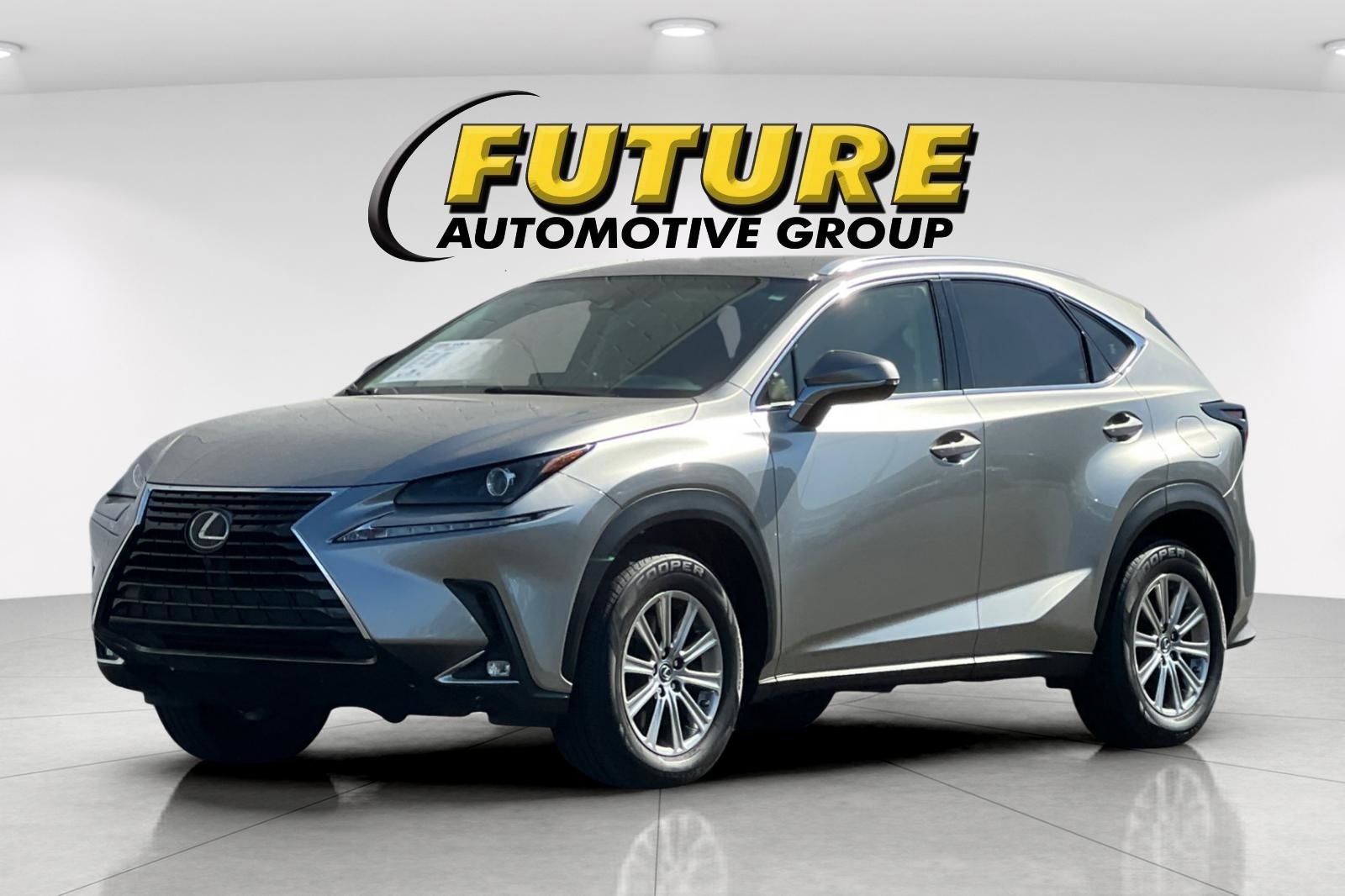2019 Lexus NX 300 Luxury photo 4