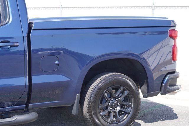 2023 Chevrolet Silverado 1500 RST photo 5