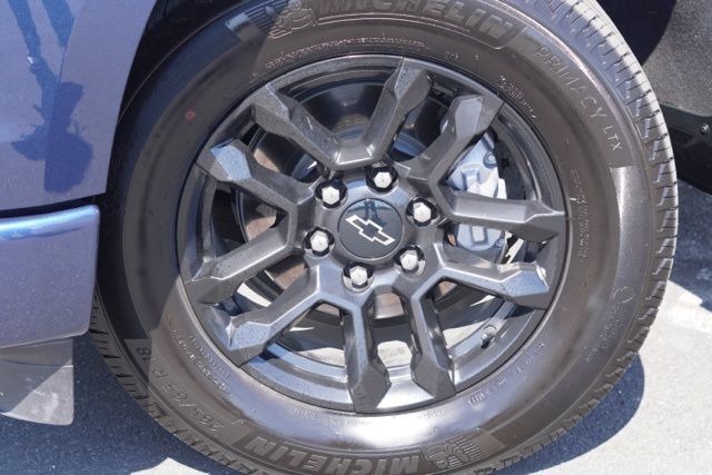 2023 Chevrolet Silverado 1500 RST photo 9