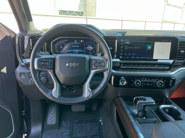 2023 Chevrolet Silverado 1500 RST photo 10