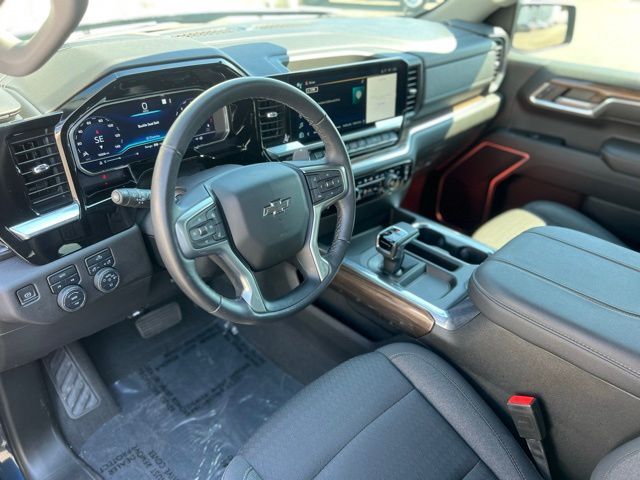 2023 Chevrolet Silverado 1500 RST photo 11