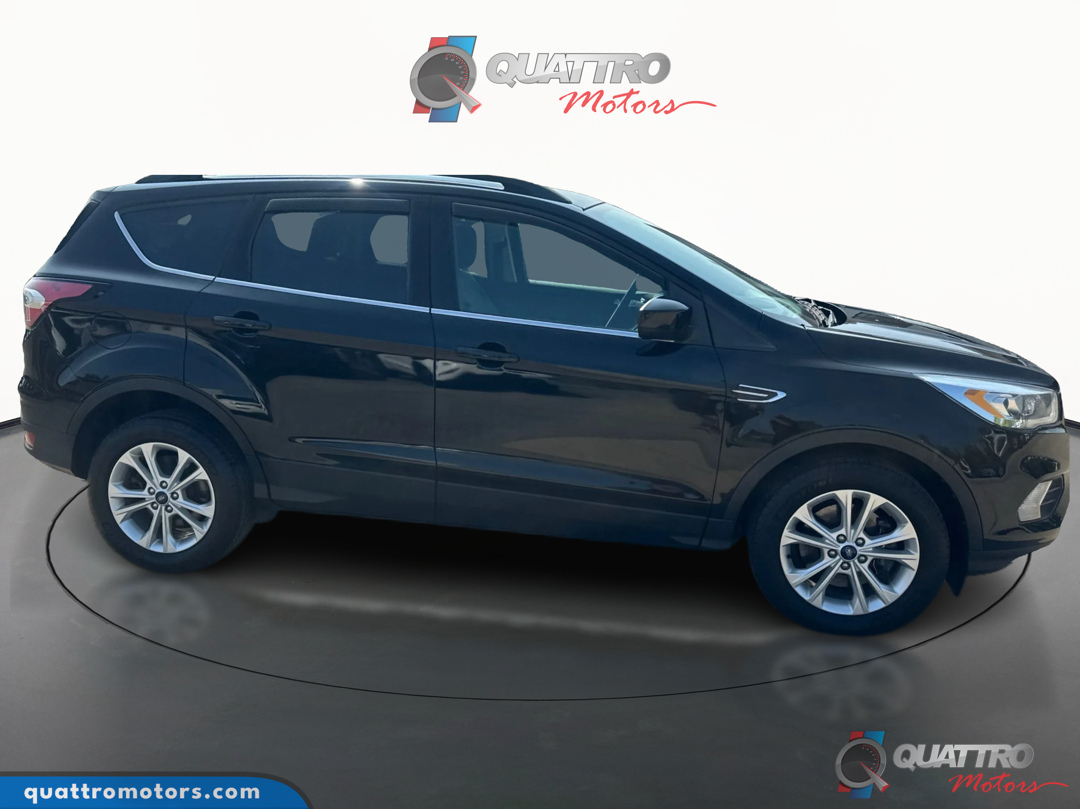 2017 Ford Escape SE photo 3