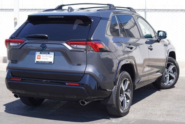 2024 Toyota RAV4 Prime SE photo 3