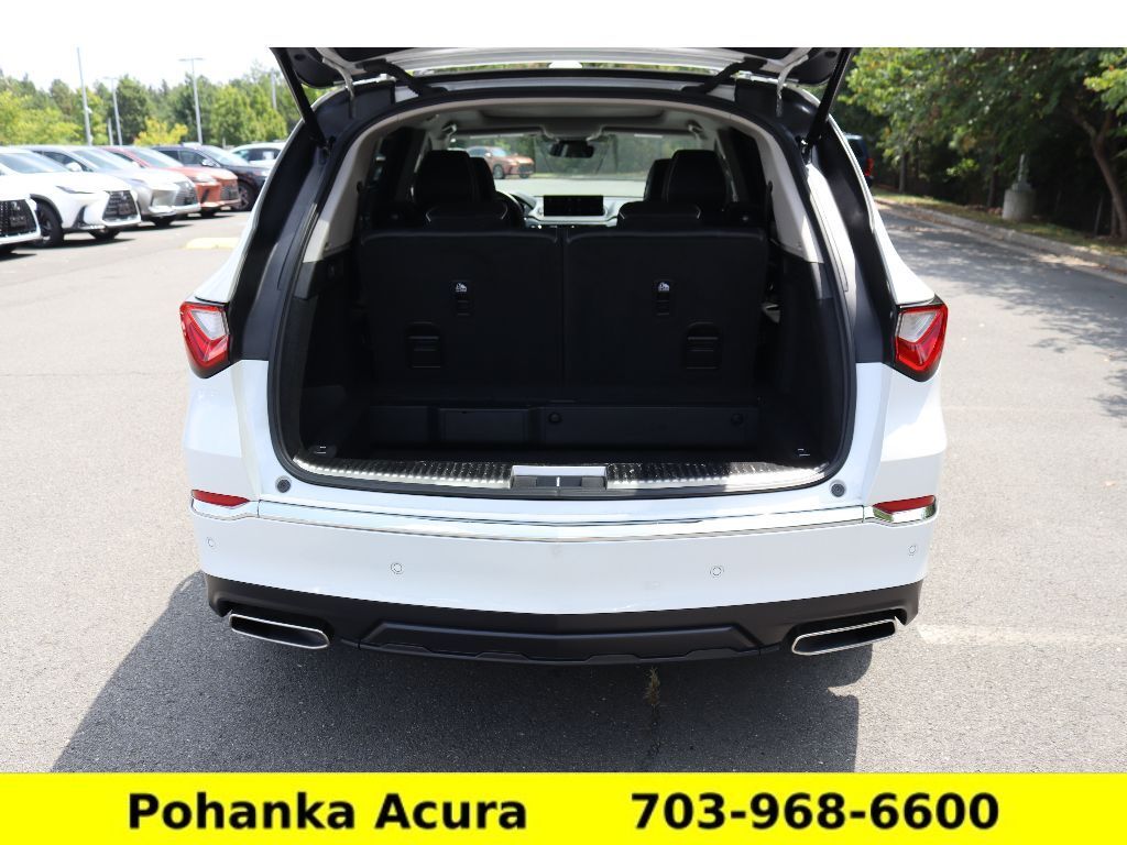 2023 Acura MDX SH-AWD Advance photo 10