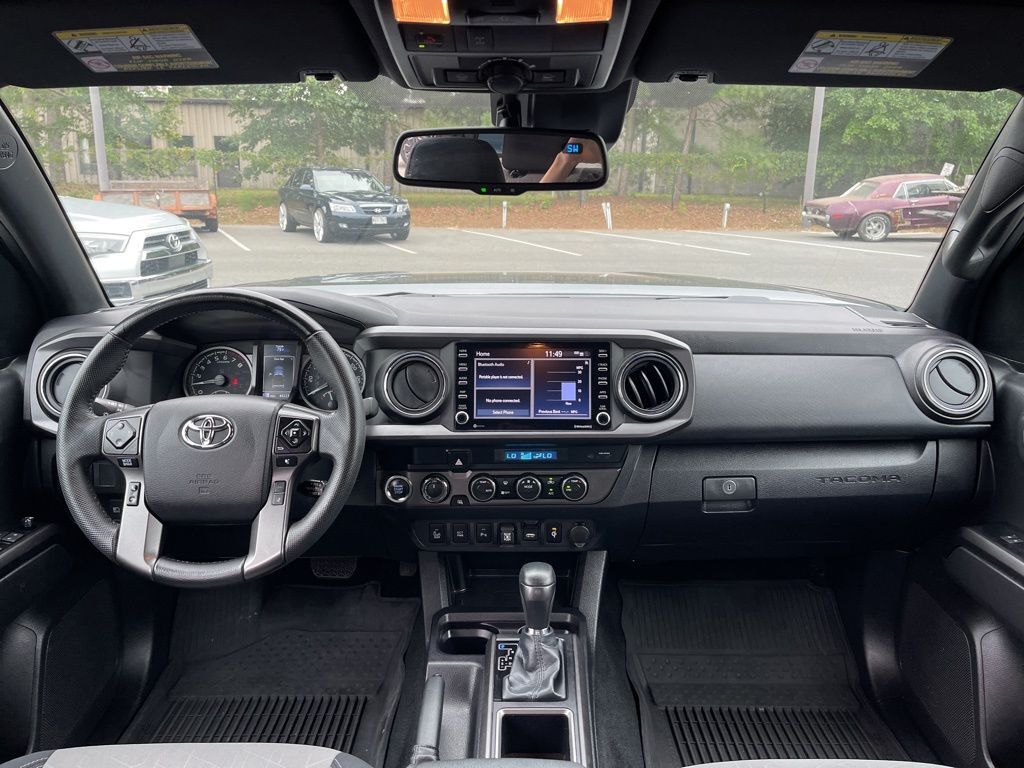 2023 Toyota Tacoma TRD Off-Road V6 photo 2