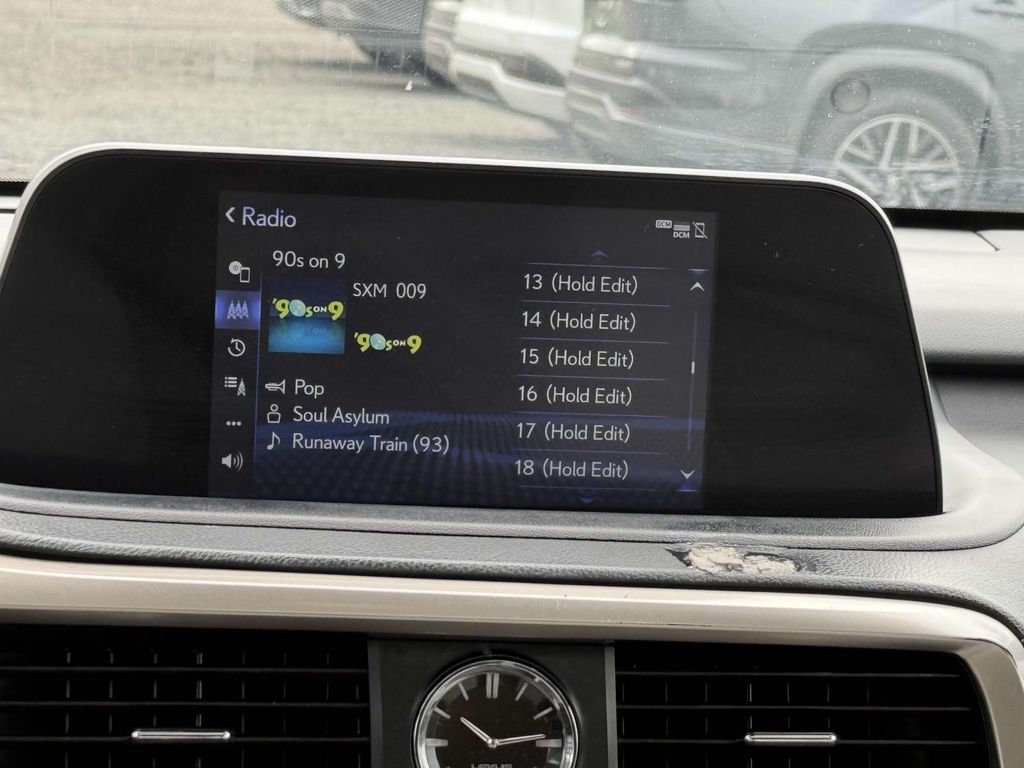2022 Lexus RX 450h photo 7