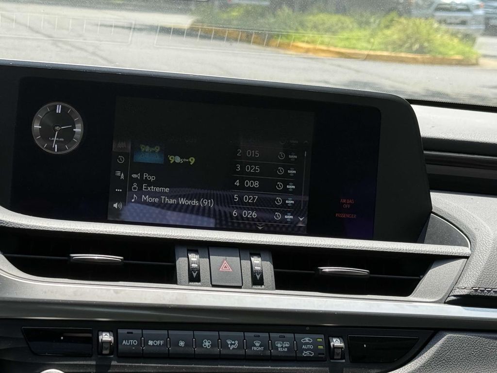 2021 Lexus ES 250 Base photo 8