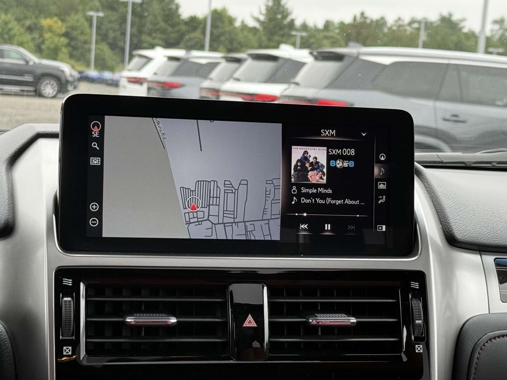 2023 Lexus GX 460 Premium photo 8