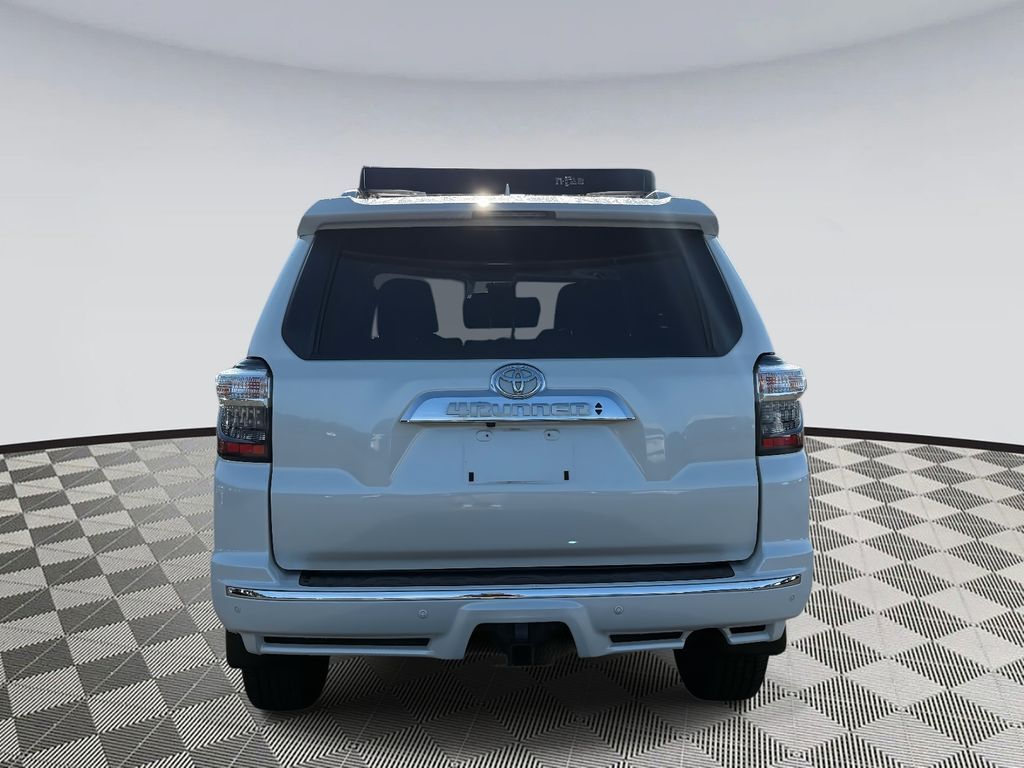 2022 Toyota 4Runner Limited photo 3